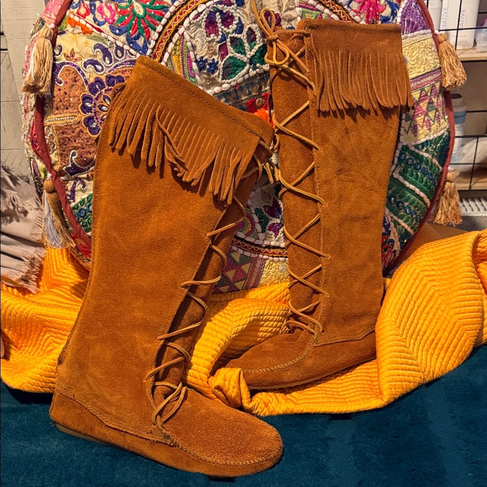Minnetonka Brown Suede Fringed Knee-High Boots Size 10